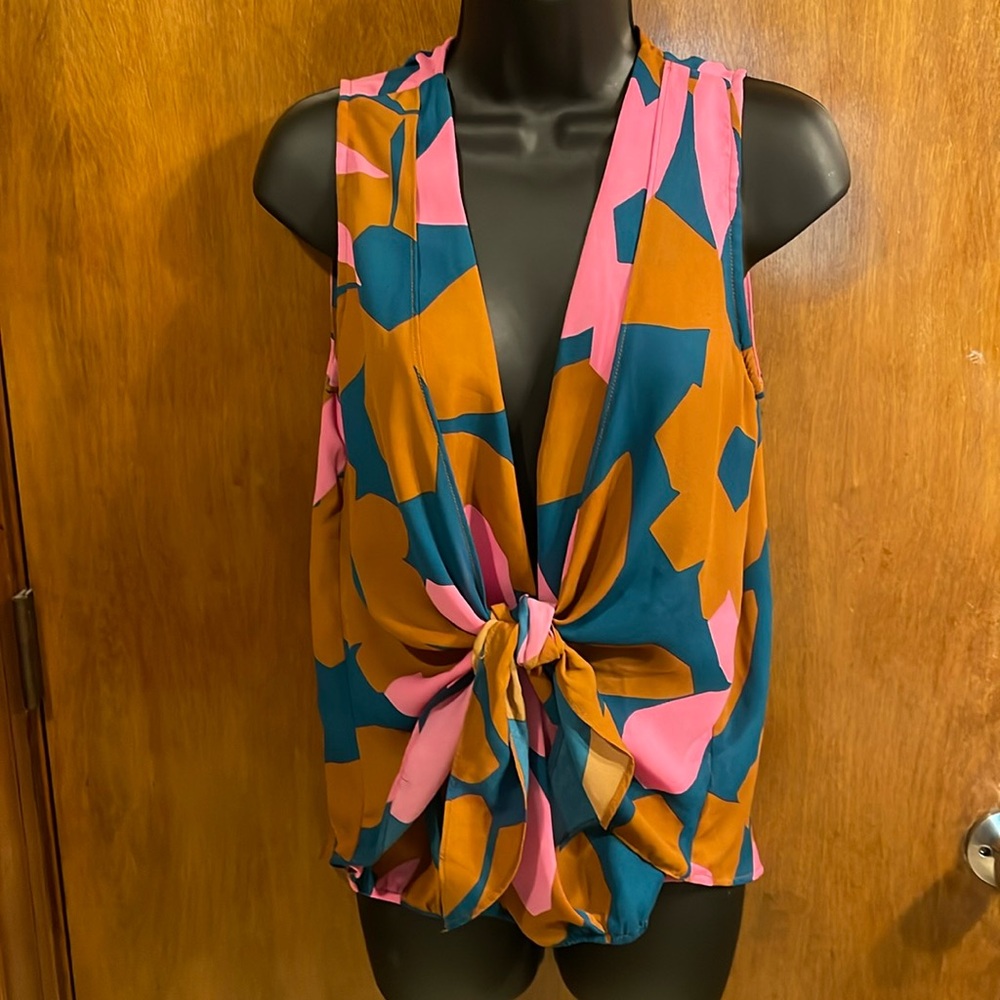 Women’s sleeveless blouse